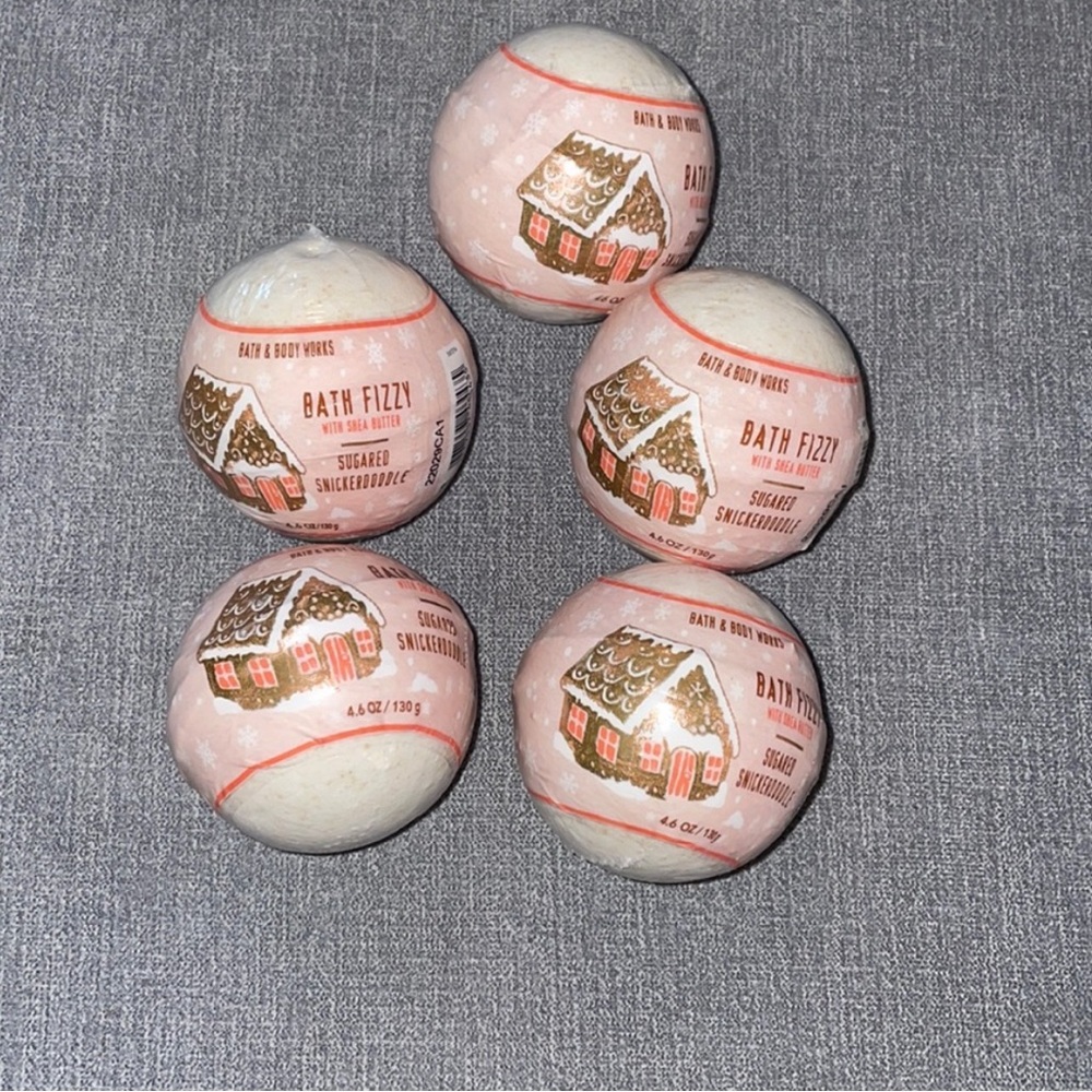 Bath And Body Work's Sugared Snickerdoodle Bath Fizzy Lot Christmas Holiday